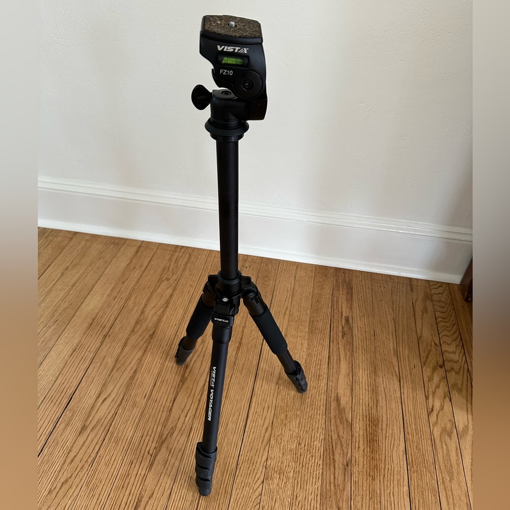 Tripod - Vista Voyager -New